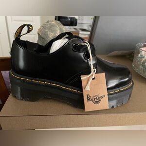 Brand new shoes never worn!